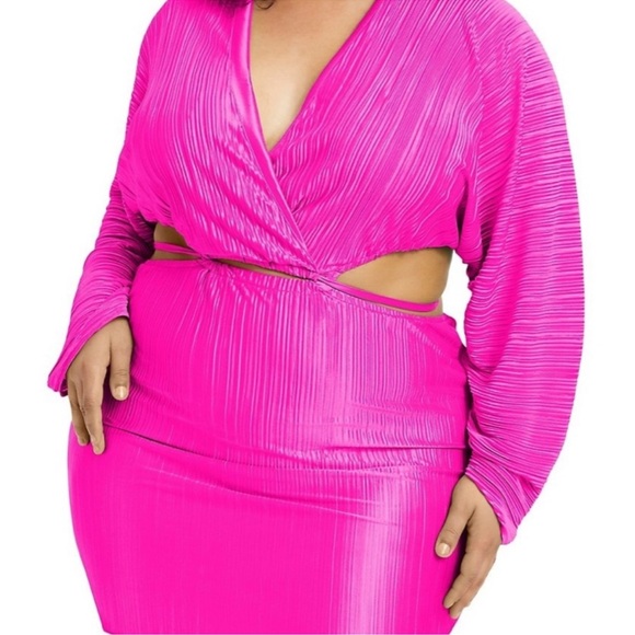 Good American Sculpted Plisse Dress - White - size 7/8 (2x/3x) - Picture 5 of 9